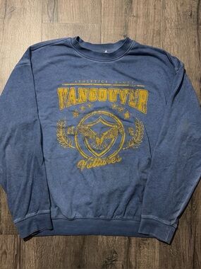 Vintage Vancouver Vultures Graphic Sweatshirt Blue